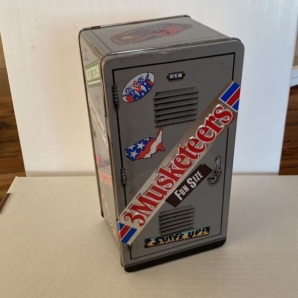 Vintage Tin Three Musketeers Candy School Locker Design Mars Inc. 1989 - Picture 2 of 16